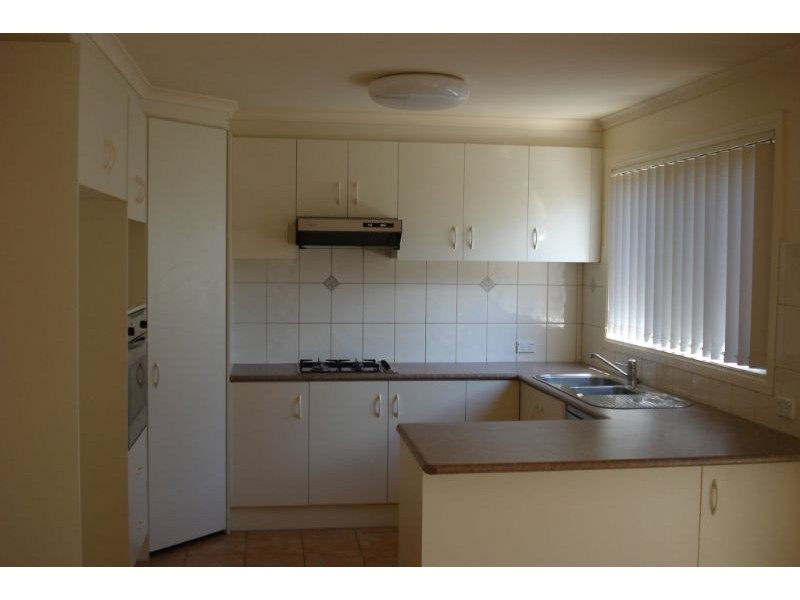 2/11 Turner Road, Langwarrin VIC 3910