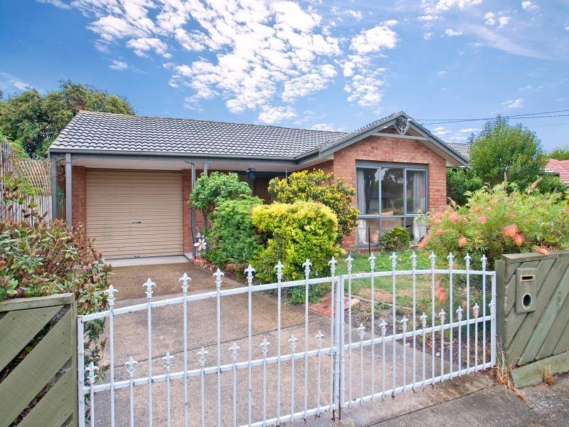 1a Colin Avenue, Frankston VIC 3199