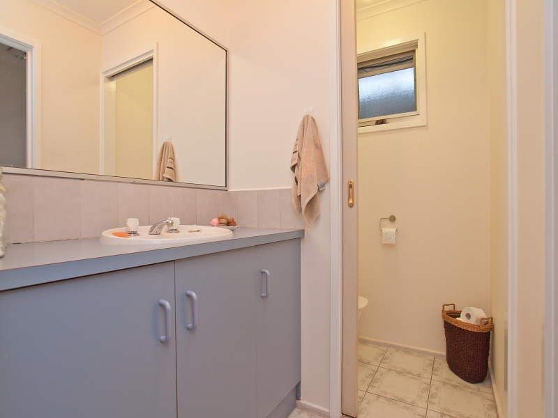 1a Colin Avenue, Frankston VIC 3199