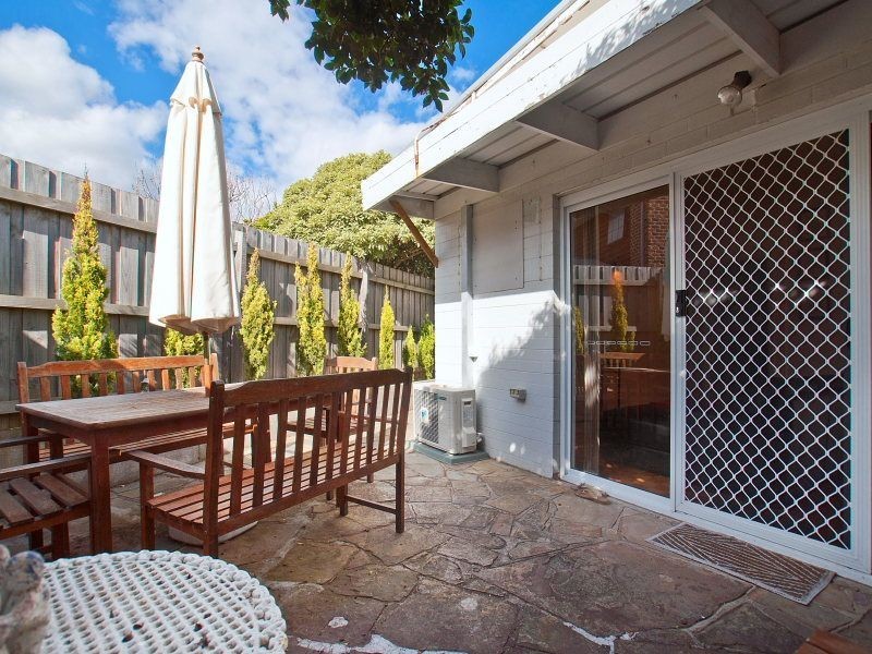 2/5 Gould Street, Frankston VIC 3199