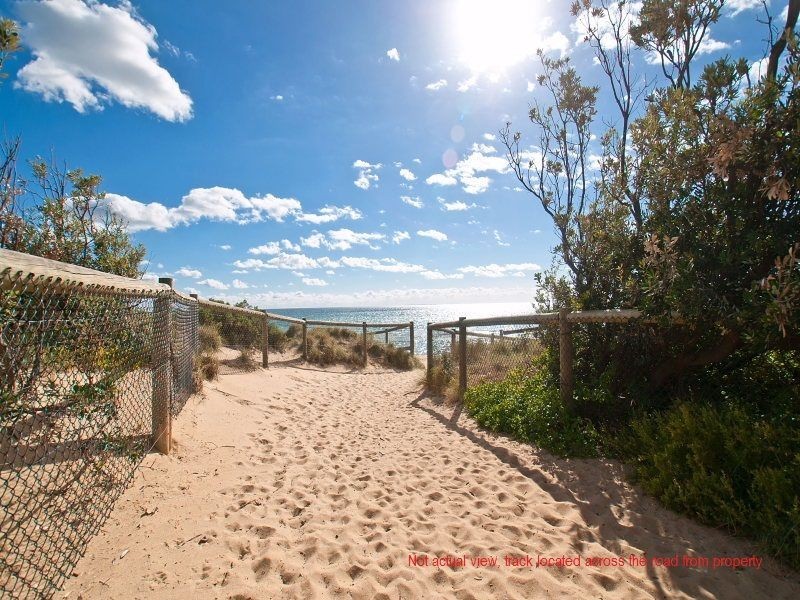 2/5 Gould Street, Frankston VIC 3199