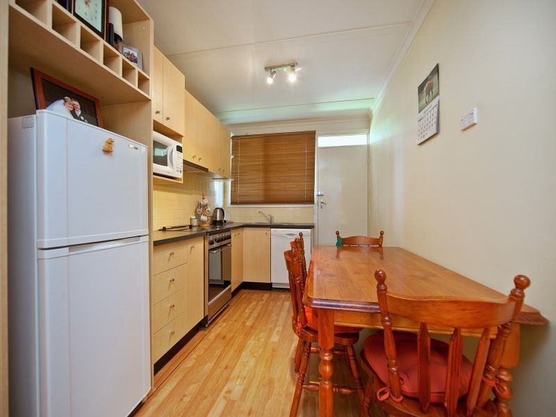 2/38 Bainbridge Avenue, Seaford VIC 3198