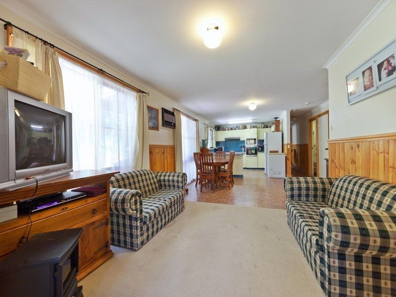 19 Moorhen Crescent, Carrum Downs VIC 3201