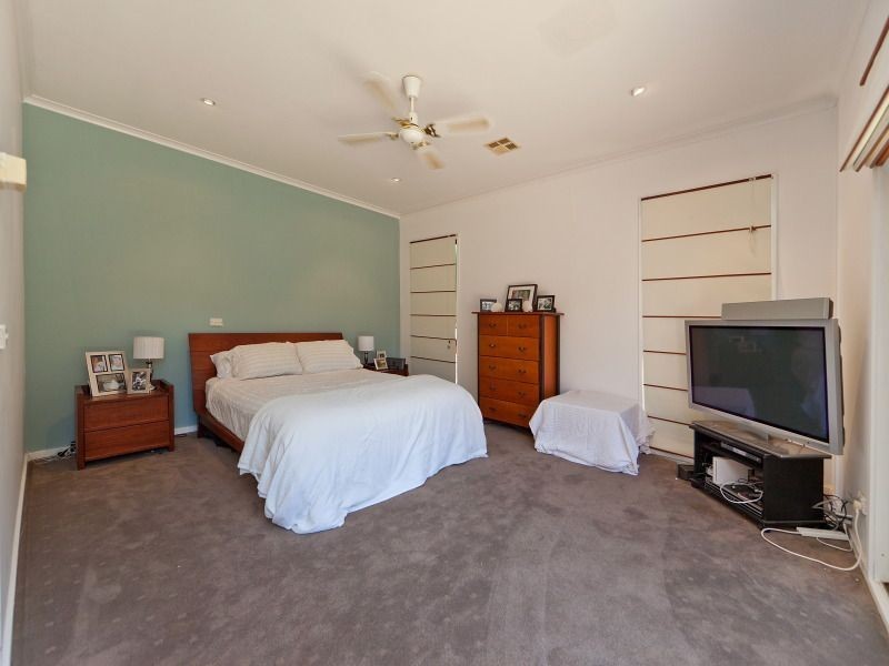 52 Ferndale Drive, Frankston VIC 3199