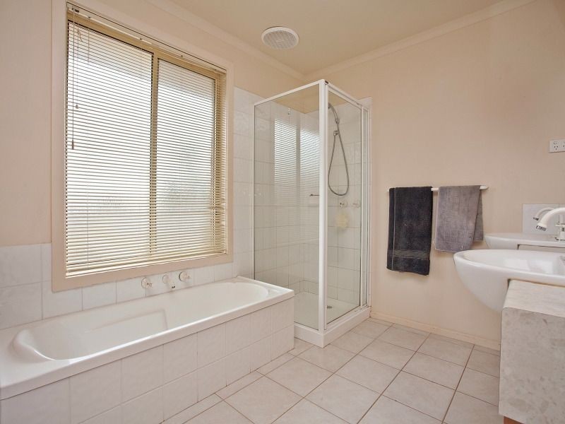 23/95 Ashleigh Avenue, Frankston VIC 3199