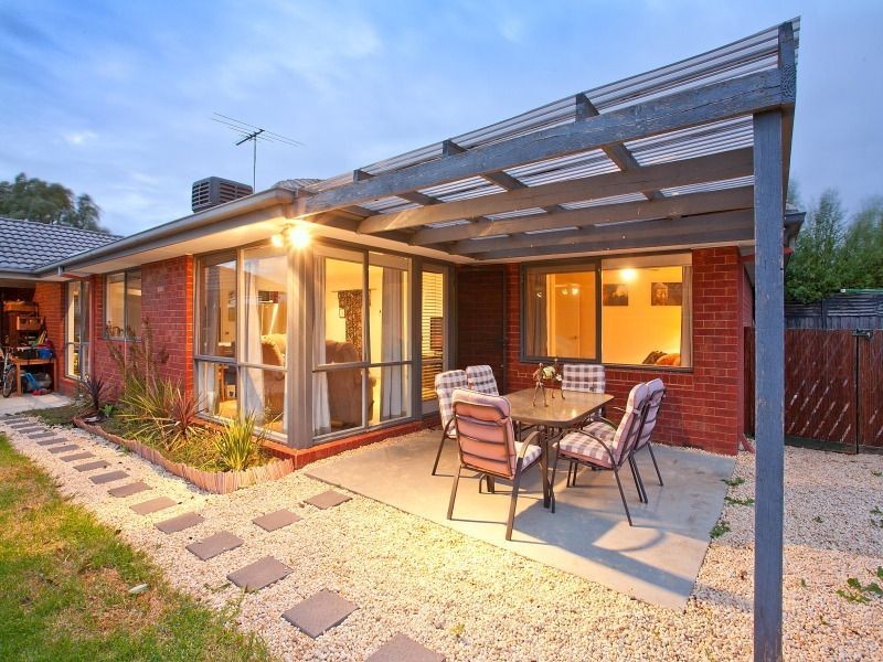 24 Bokissa Drive, Frankston VIC 3199