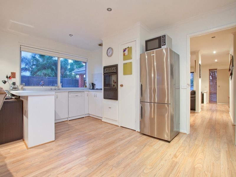 24 Bokissa Drive, Frankston VIC 3199