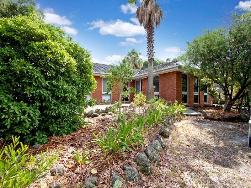 30 Sunbird Crescent, Carrum Downs VIC 3201