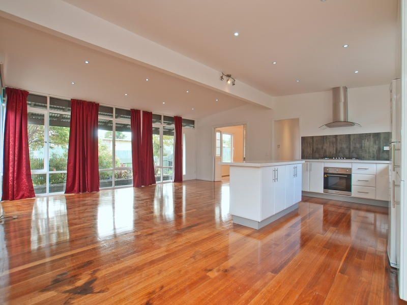 27 Carrington Avenue, Seaford VIC 3198