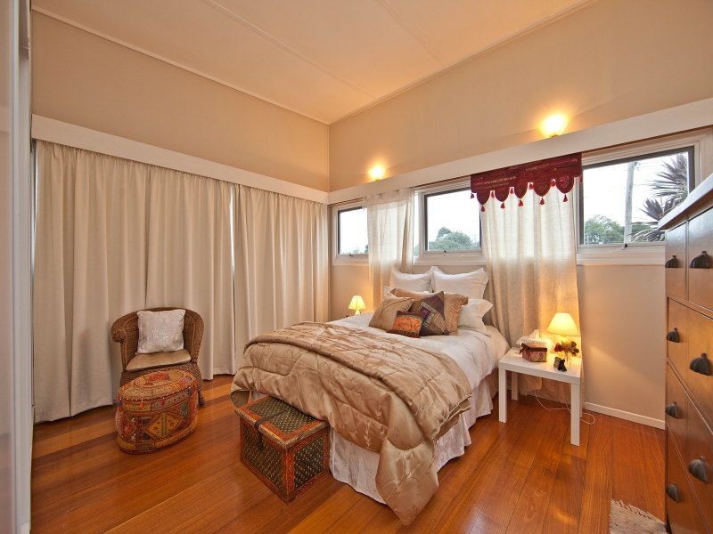 56 Woodlands Grove, Frankston VIC 3199