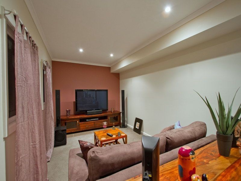 56 Woodlands Grove, Frankston VIC 3199