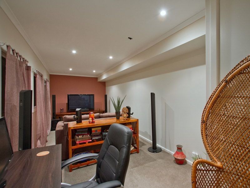 56 Woodlands Grove, Frankston VIC 3199