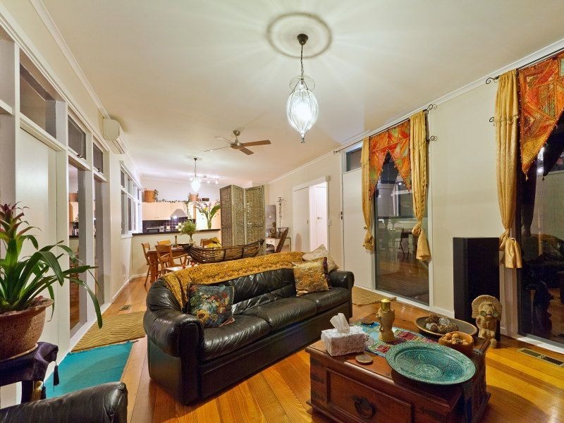 56 Woodlands Grove, Frankston VIC 3199