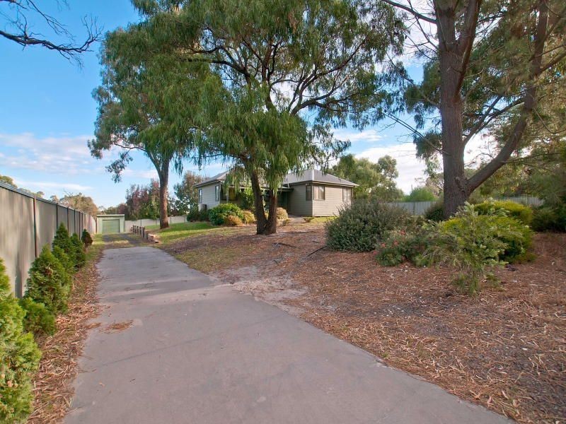 60 Valley Road, Langwarrin VIC 3910