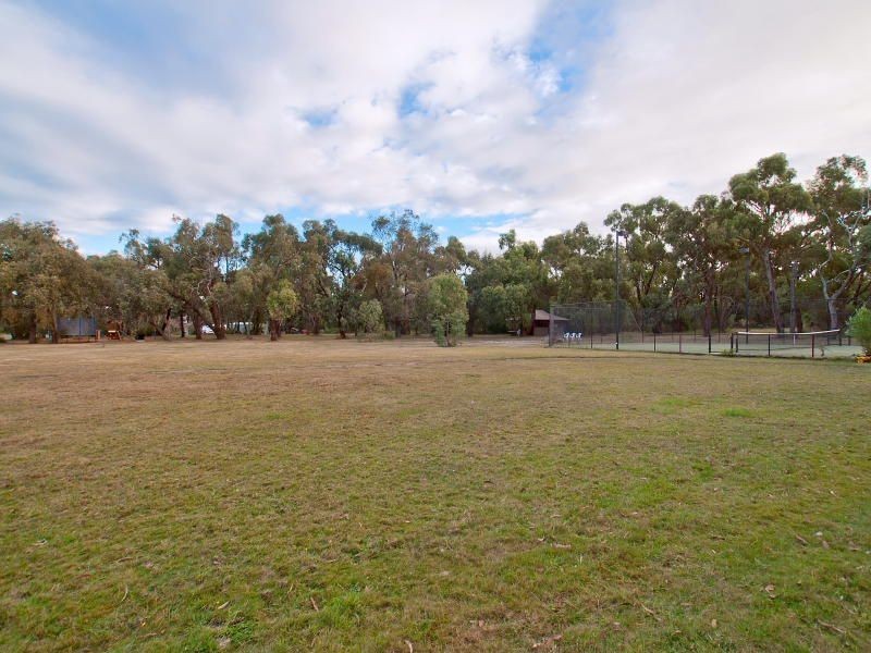 60 Valley Road, Langwarrin VIC 3910