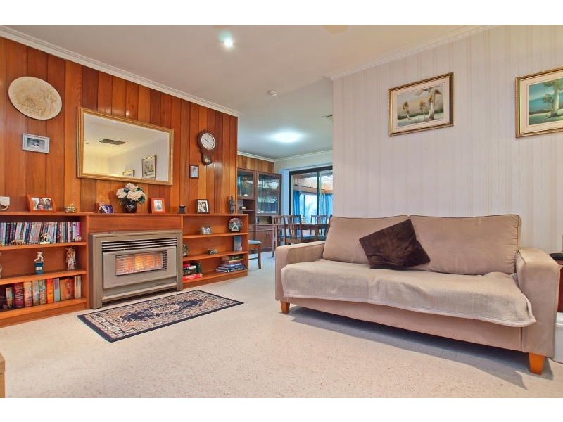 17 The Trossachs, Frankston VIC 3199