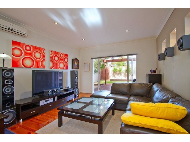 2/11 George Street, Frankston VIC 3199