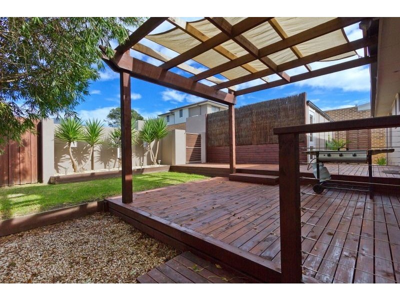 2/11 George Street, Frankston VIC 3199