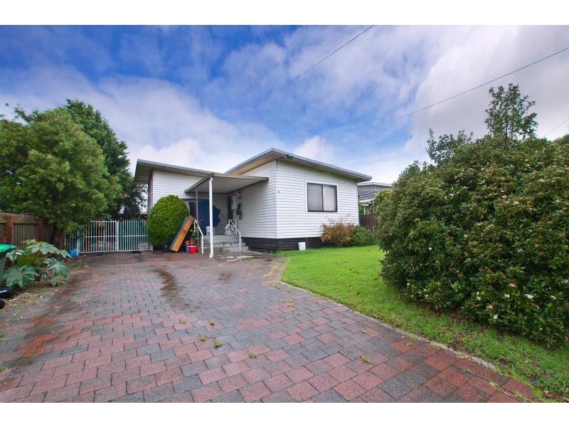 34 Burns Street, Frankston VIC 3199