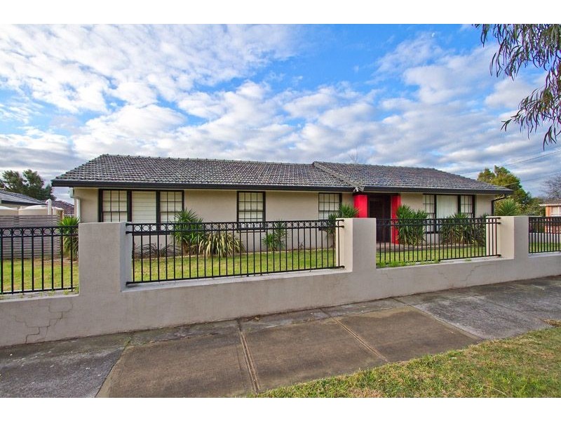 1 Waterman Place, Frankston VIC 3199