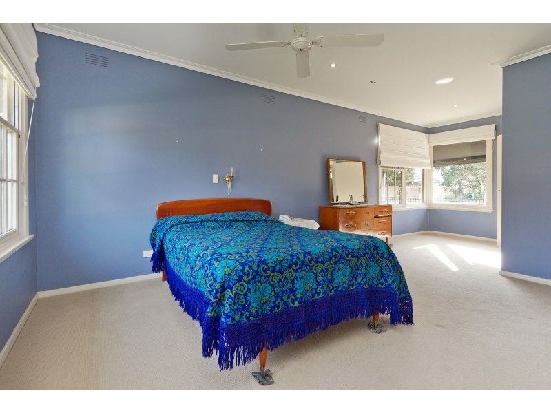 1 Waterman Place, Frankston VIC 3199