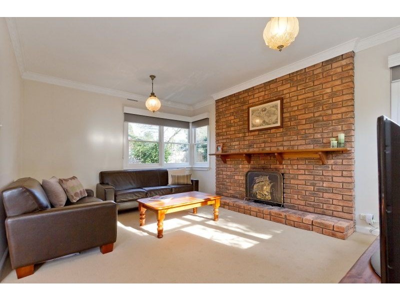 2 Burns Street, Frankston VIC 3199