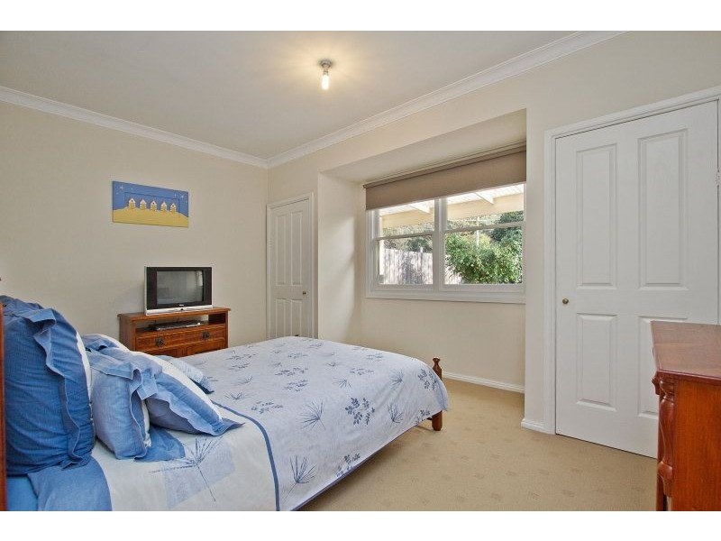 2 Burns Street, Frankston VIC 3199