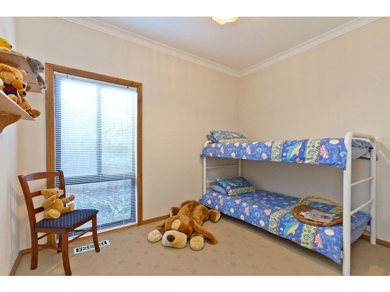 2 Burns Street, Frankston VIC 3199