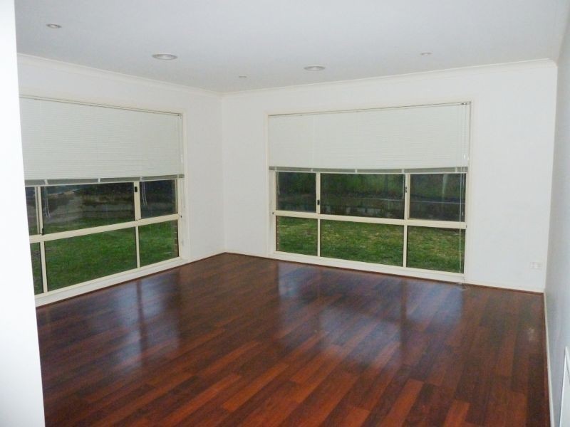 13 Hutchins Way, Skye VIC 3977