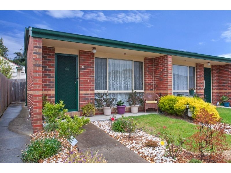 6/4 Foot Street, Frankston VIC 3199