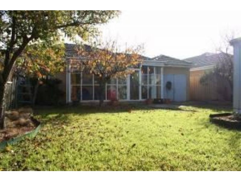 13 Hope Court, Frankston VIC 3199