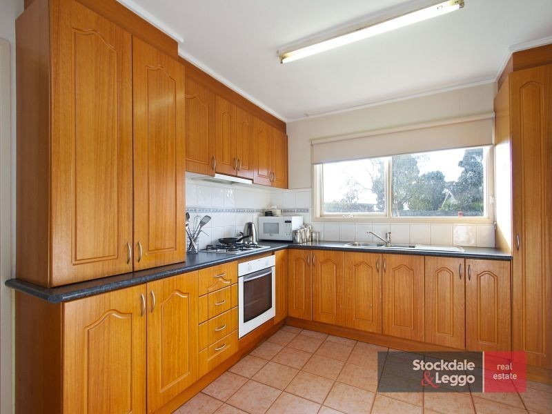 17 Brentwood Crescent, Frankston VIC 3199