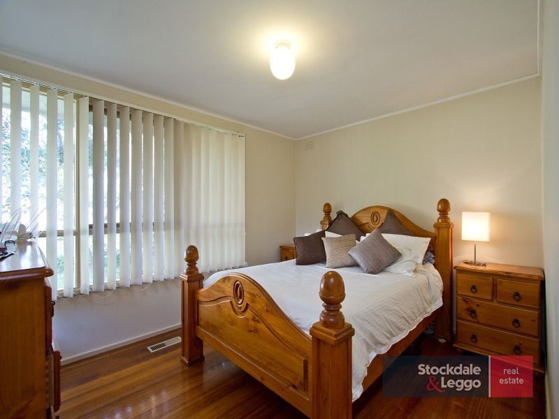 17 Brentwood Crescent, Frankston VIC 3199