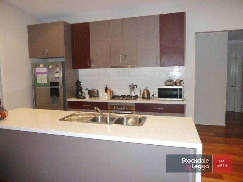 19 Sandarra Boulevard, Sandhurst VIC 3977