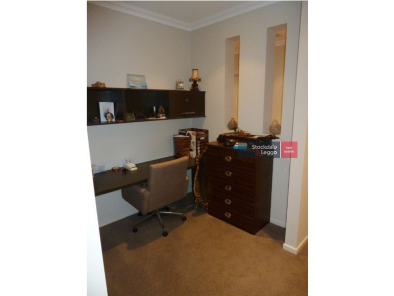 19 Sandarra Boulevard, Sandhurst VIC 3977