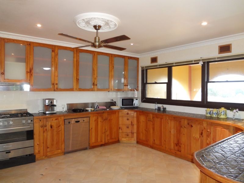 11A Hillcrest Road, Frankston VIC 3199