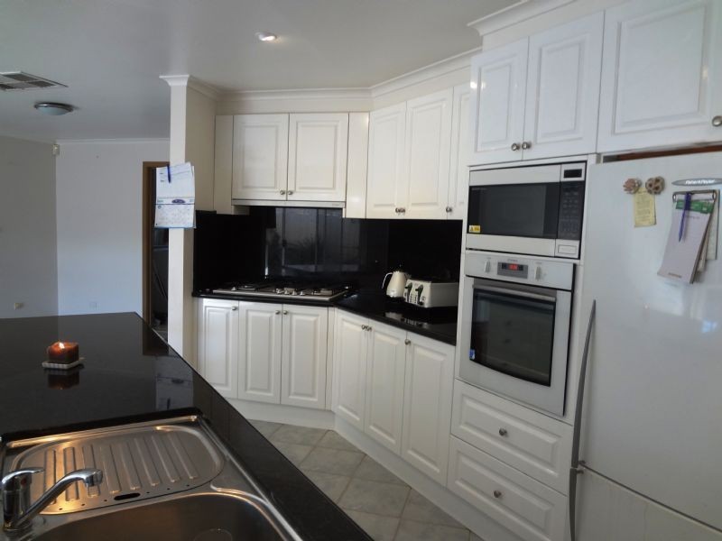 10 Grevillea Road, Langwarrin VIC 3910