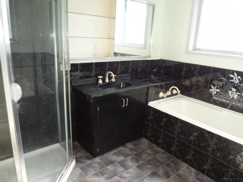 3 Troon Place, Frankston VIC 3199