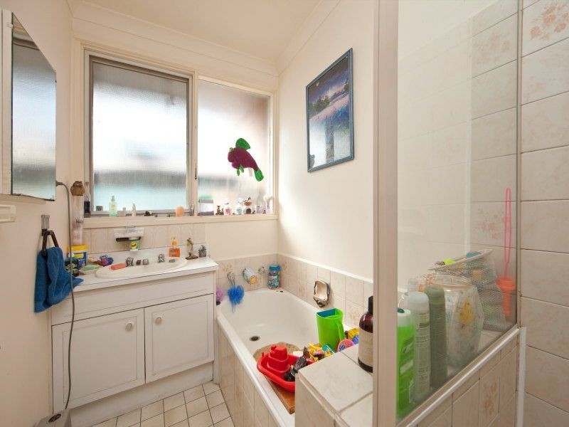 5 Hebe Court, Frankston North VIC 3200