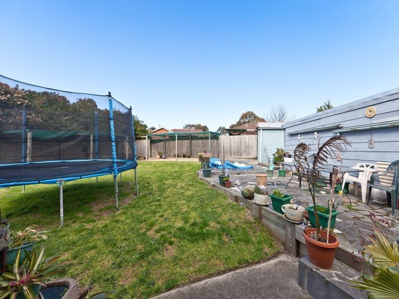 5 Hebe Court, Frankston North VIC 3200