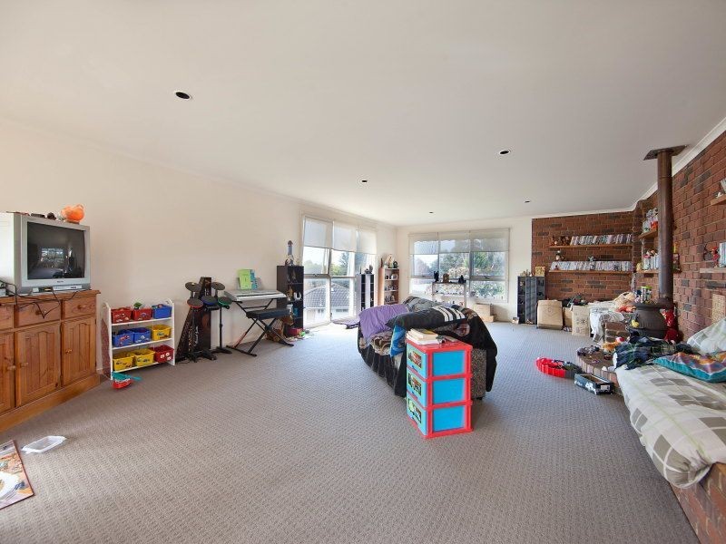 5 Hebe Court, Frankston North VIC 3200