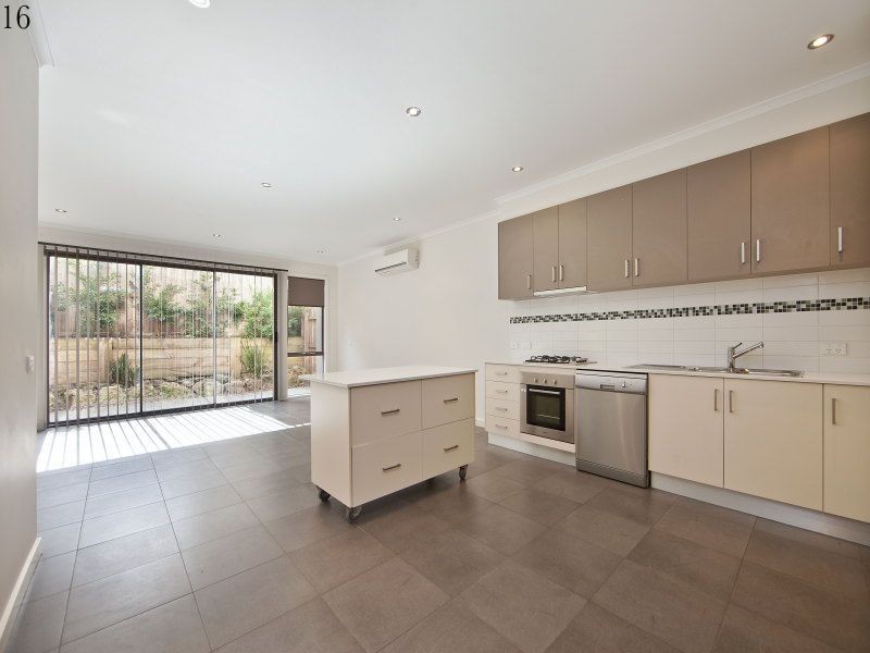 16 Barwon Ave, Frankston VIC 3199
