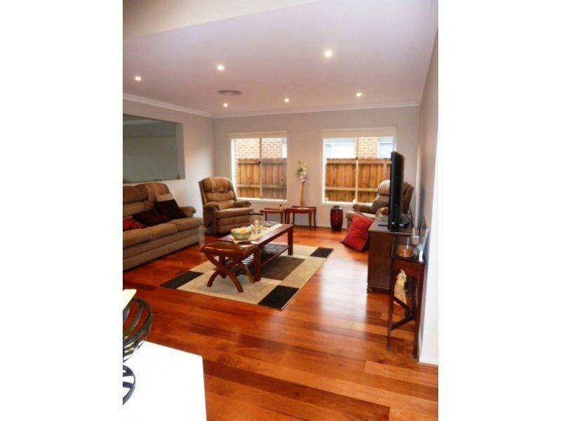 19 Sandarra Boulevard, Sandhurst VIC 3977