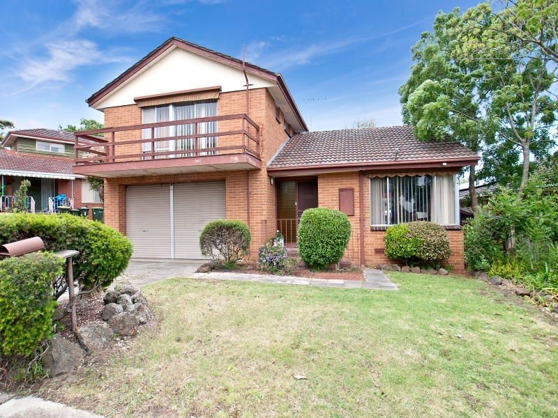 8 Milford Crescent, Frankston VIC 3199