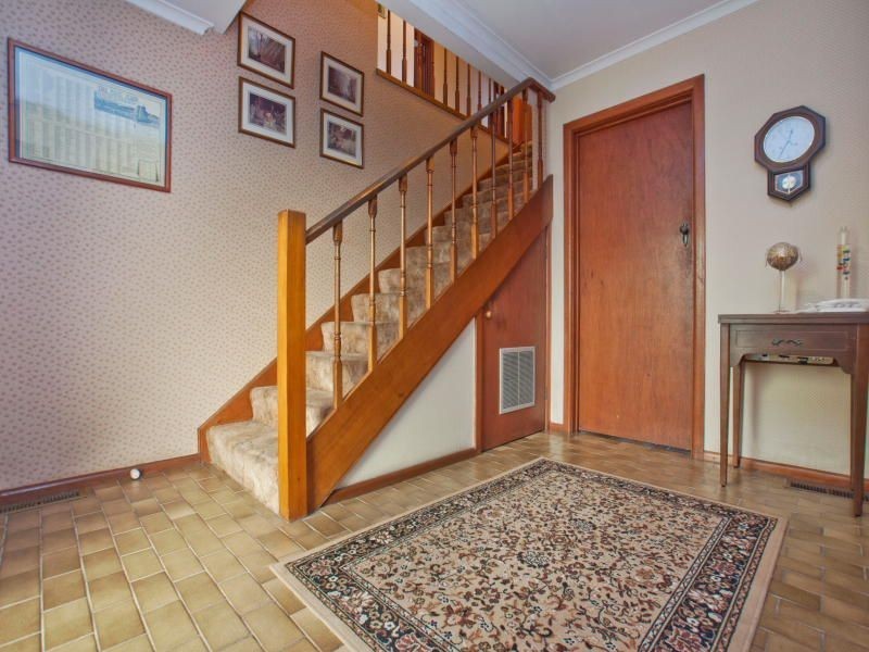 8 Milford Crescent, Frankston VIC 3199