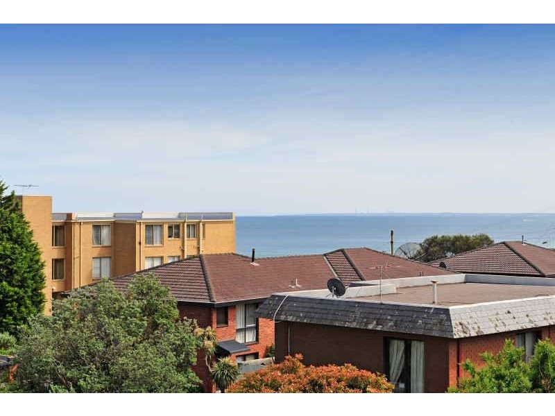 2/5 Nolan Street, Frankston VIC 3199