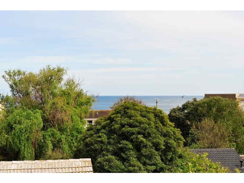 2/5 Nolan Street, Frankston VIC 3199