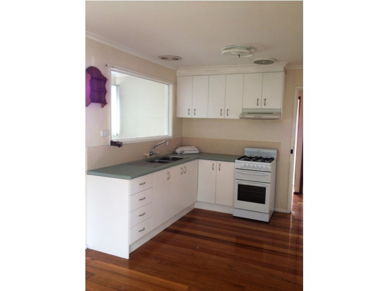 76 Centenary Street, Seaford VIC 3198