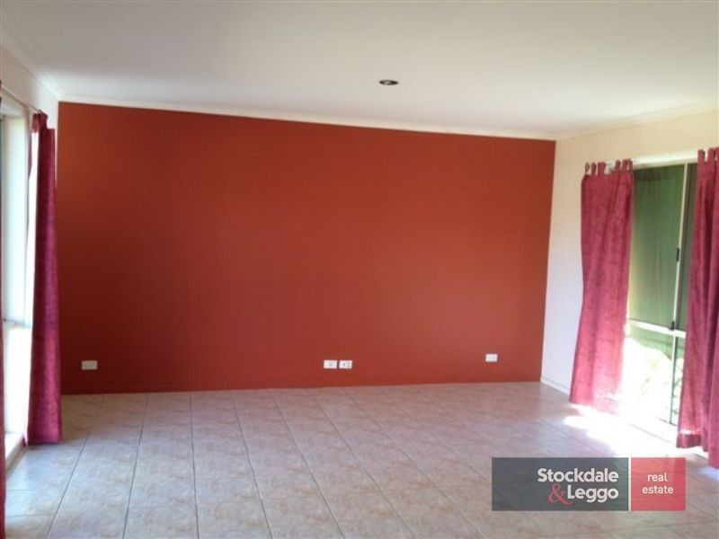 12B Darnley Drive, Skye VIC 3977