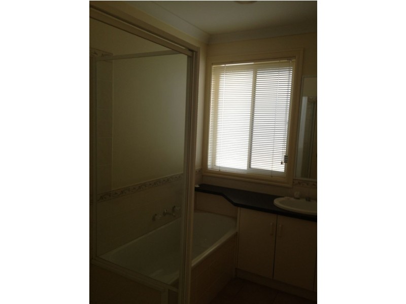 2/6  Shannon Place, Langwarrin VIC 3910